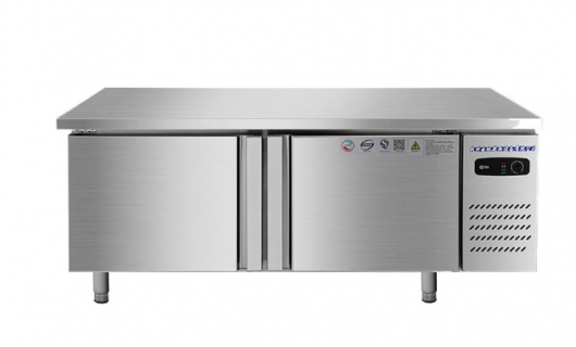 平冷工作臺(tái)，廚房新動(dòng)力——打造高效、智能的商用廚具新體驗(yàn)