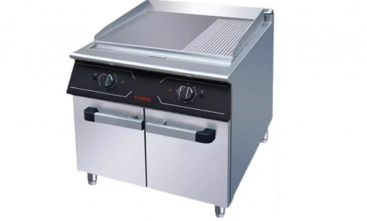 烹飪效率新紀元：商用廚具四頭電煮食爐連柜座——品牌價值躍升的烹飪引擎，市場占有率提升的基石